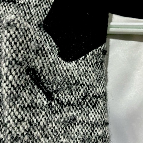 SMYTHE   grey wool blend blazer with gold buttons. - Picture 5 of 8